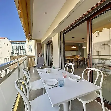 98m2 - Carlton Croisette 3br 아파트